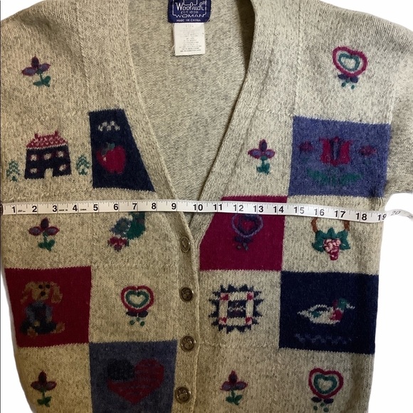 Woolrich 100% wool button down size M - Picture 6 of 9